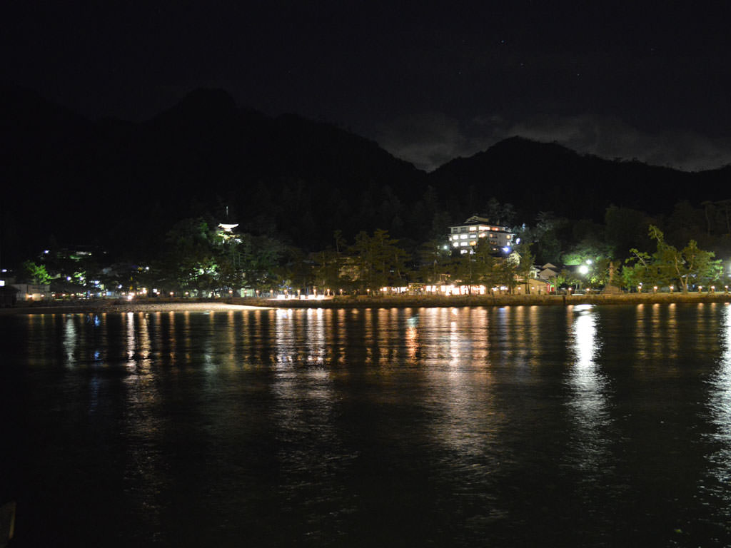 宮島の夜景